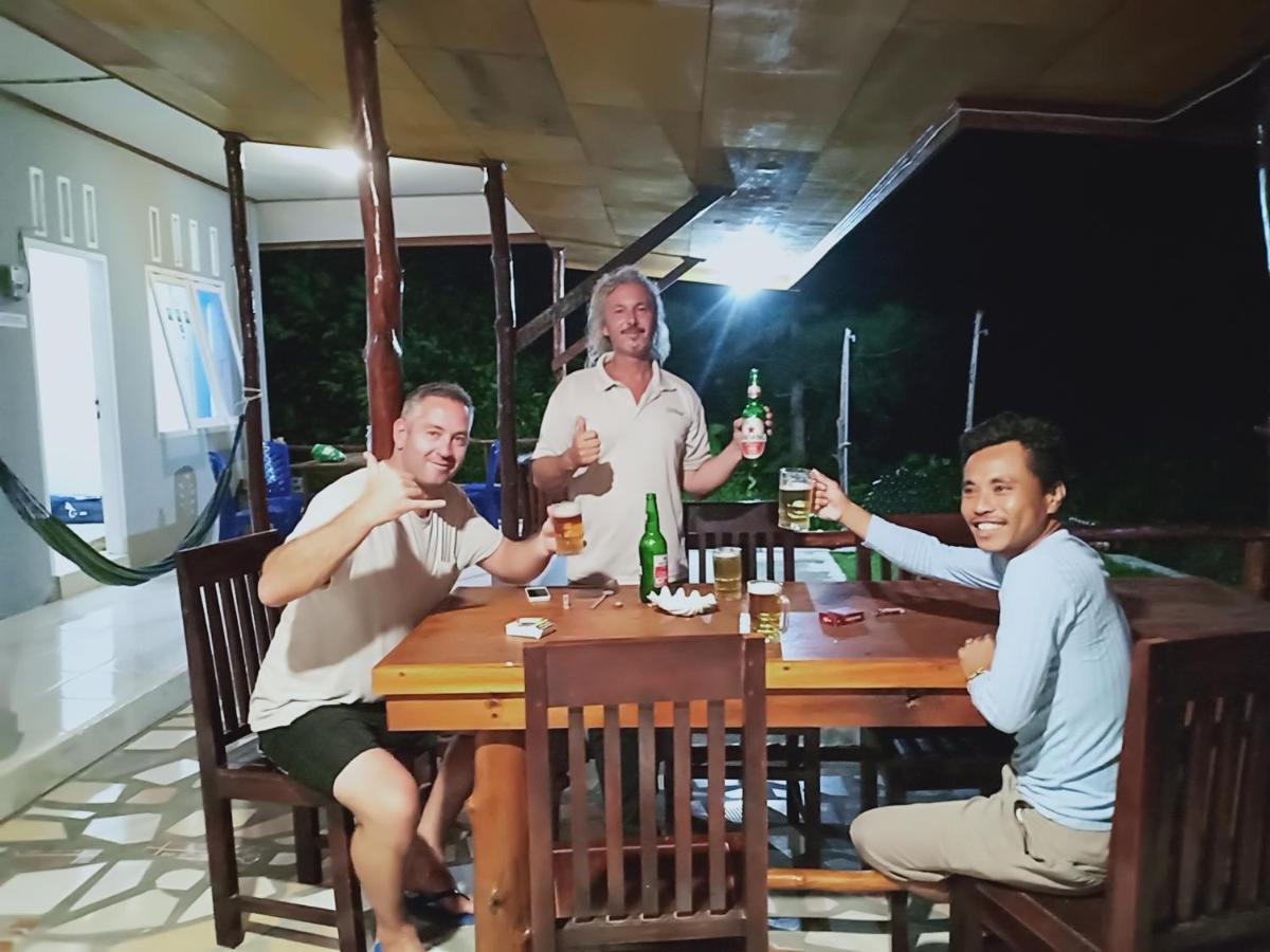 Arthur Homestay Telescope Mentawai Tua Pejat Εξωτερικό φωτογραφία