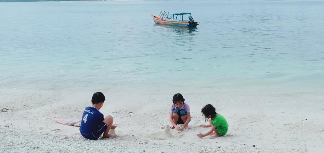 Arthur Homestay Telescope Mentawai Tua Pejat Εξωτερικό φωτογραφία